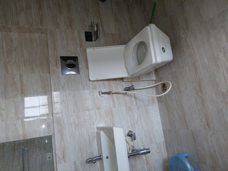 Bathroom, kanakia-levels 3 Bedroom 1112 Sq.Ft. Apartment In Malad East Mumbai 9752751