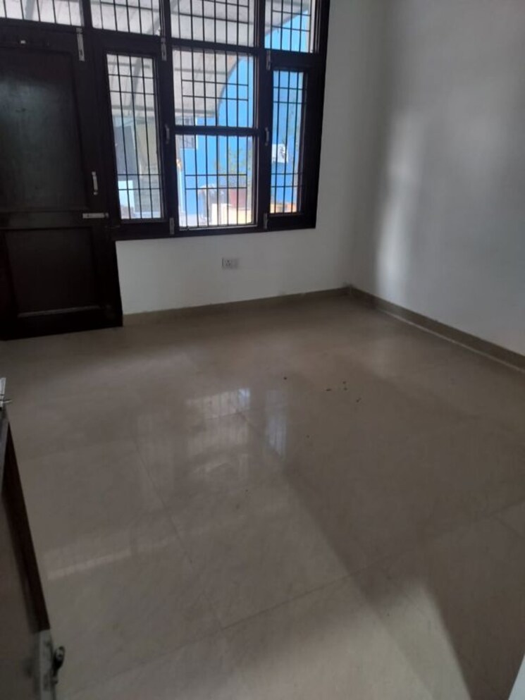 Room, dhakoli 3 Bedroom 162 Sq.Ft. Builder Floor In Dhakoli Zirakpur 9752769