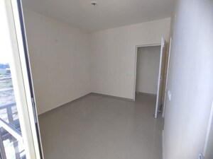 Room in 3 BHK Apartment at Conscient Habitat Residences, Sector 78 – for Sale