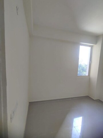 Room in 3 BHK Apartment at Conscient Habitat Residences, Sector 78 – for Sale