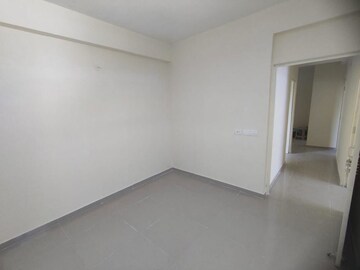 Room in 3 BHK Apartment at Conscient Habitat Residences, Sector 78 – for Sale