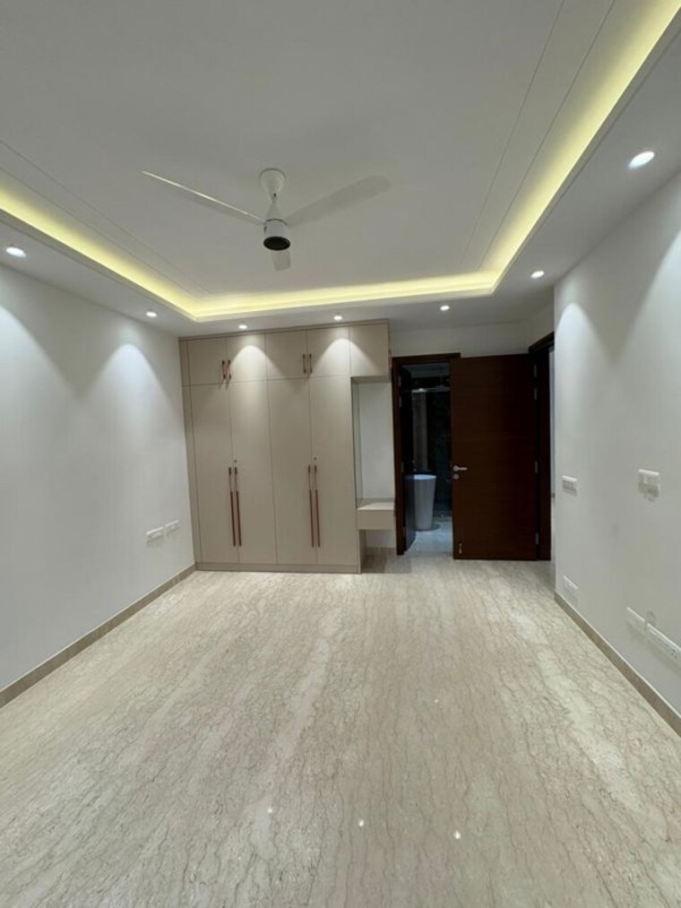 Room, saket 4 Bedroom 2700 Sq.Ft. Builder Floor In Saket Delhi 9752795