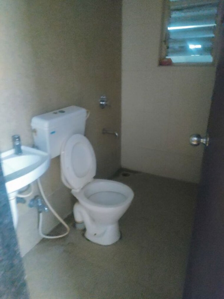 Bathroom, mantra-insignia 2 Bedroom 893 Sq.Ft. Apartment In Mundhwa Pune 9752697