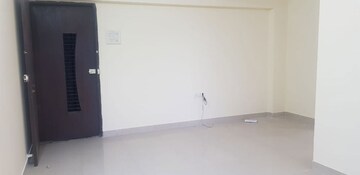 Room in 2 BHK Apartment at Shiv Gauri, Malad West – for Sale