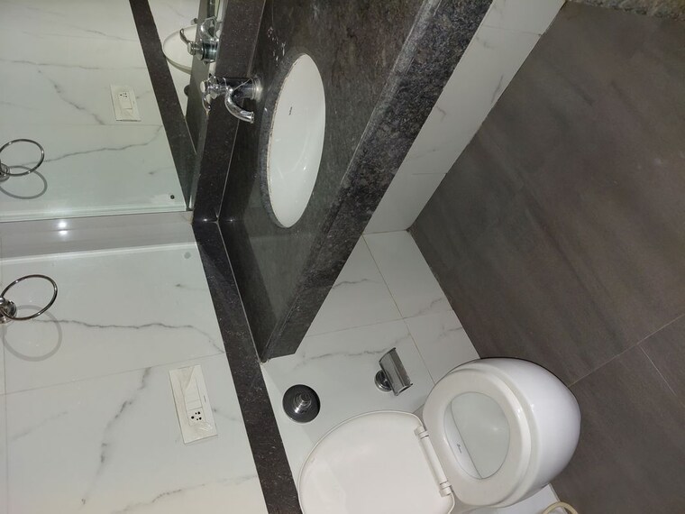 Attached Bathroom, jyoti-sukriti 2 Bedroom 785 Sq.Ft. Apartment In Goregaon East Mumbai 9752905