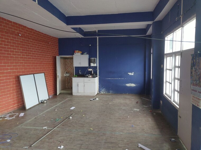 Other, bhattakufer Commercial Office Space 1000 Sq.Ft. In Bhattakufer Shimla 9752765