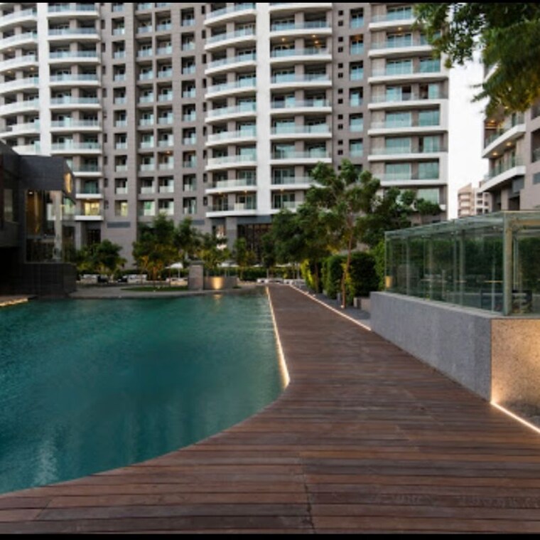 Swimming Pool, windsor-grande-residences 6 Bedroom 4700 Sq.Ft. Apartment In Prakash Nagar Mumbai 9753009