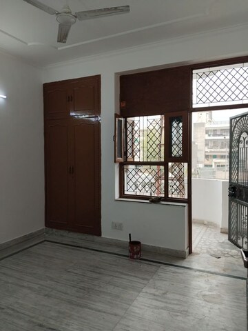 Room in 2 BHK Apartment at Ashoka Enclave 3, Sector 35 – for Sale