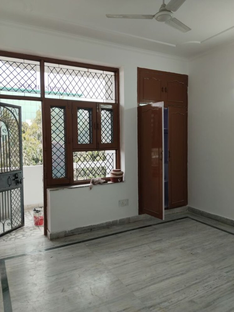 Room, ashoka-enclave-3 2 Bedroom 1600 Sq.Ft. Apartment In Sector 35 Faridabad 9753148