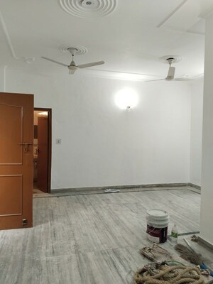 Room in 2 BHK Apartment at Ashoka Enclave 3, Sector 35 – for Sale