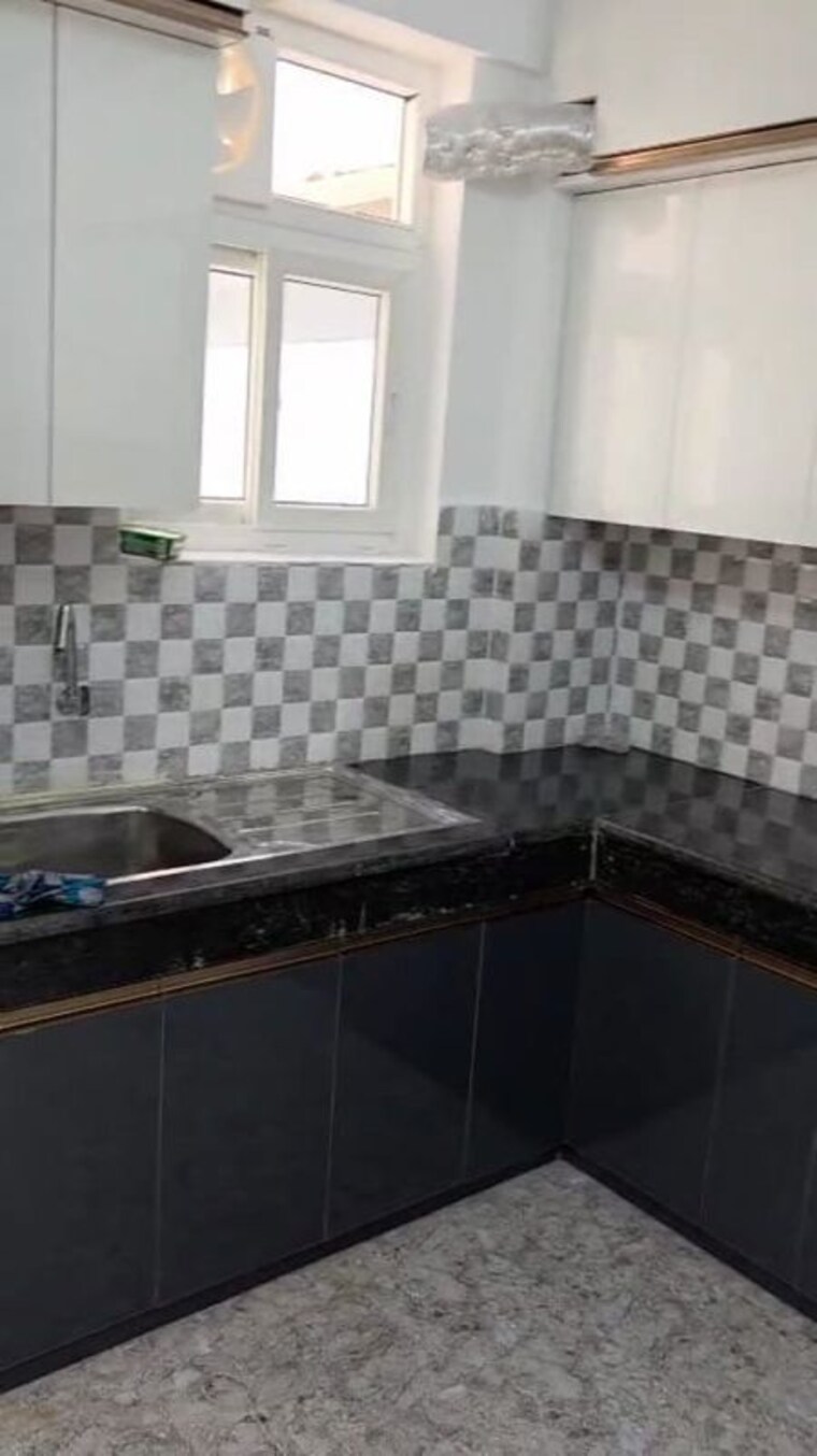 Kitchen, tulsiani-urban-woods 3 Bedroom 2000 Sq.Ft. Apartment In Sushant Golf City Lucknow 9752668