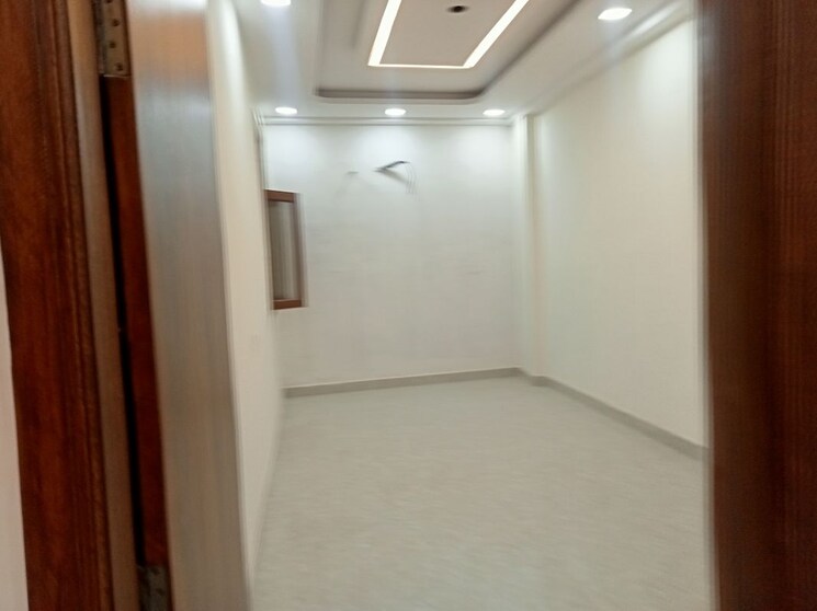 Room, dashrath puri 3 Bedroom 900 Sq.Ft. Builder Floor In Dashrath Puri Delhi 9753157