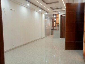 Room in 3 BHK Builder Floor at Dashrath Puri – for Sale