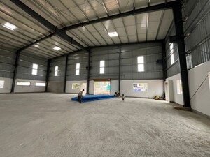 Parking in  Warehouse at International Airport Road – for Rent