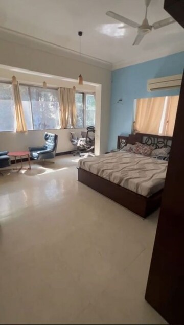 Bedroom in 3 BHK Apartment at Churchgate Mansion, Churchgate – for Sale