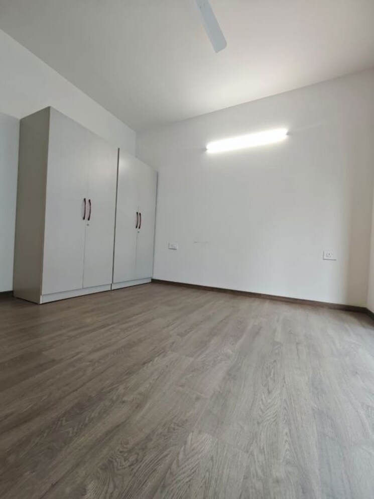 Room, pioneer-araya 4 Bedroom 4279 Sq.Ft. Apartment In Sector 62 Gurgaon 9753232