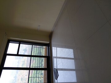 Room in 3 BHK Apartment at K Raheja Raheja Residency, Malad East – for Rent