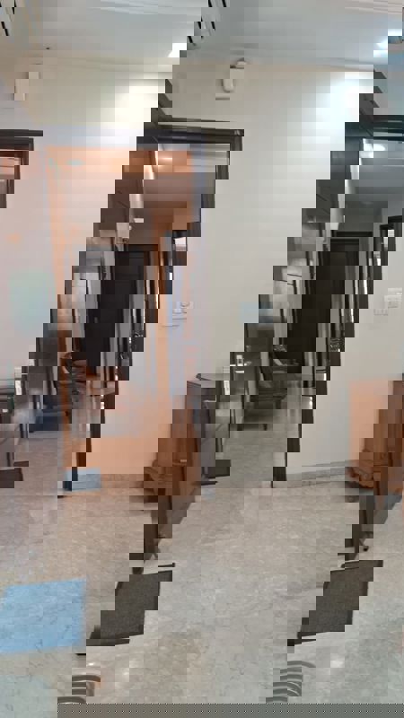 3 BHK + Servant Room Builder Floor For Rent in Defence Colony