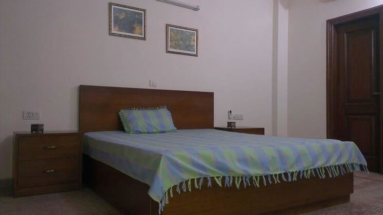 Bedroom, jangpura 3 Bedroom 200 Sq.Yd. Builder Floor In Jangpura Delhi 9753350