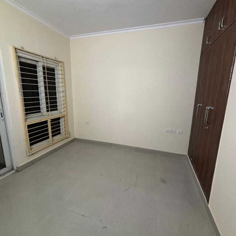 Room, upavp-ganga-yamuna-and-hindon-enclave 1 Bedroom 700 Sq.Ft. Apartment In Siddharth Vihar Ghaziabad 9753475