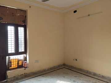 Room in 2 BHK Apartment at Ashoka Enclave 3, Sector 35 – for Sale