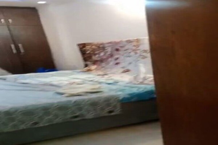 Bedroom, vasant enclave 4 Bedroom 4671 Sq.Ft. Builder Floor In Vasant Enclave Delhi 9753352