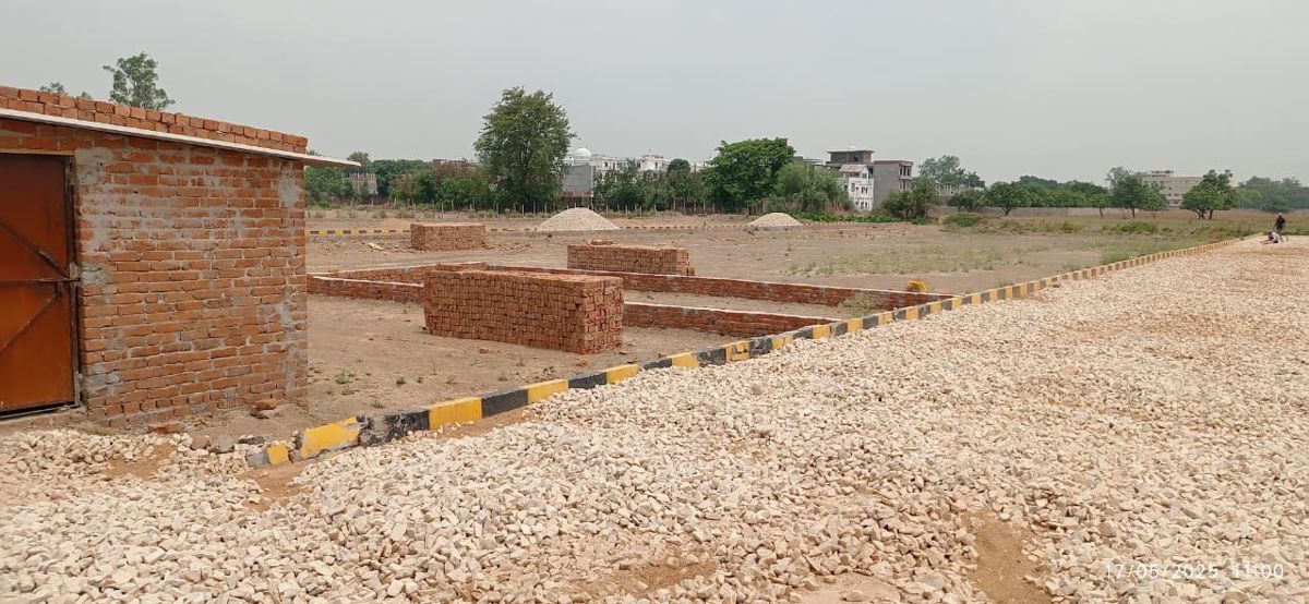 Plot For Sale in Sector 26