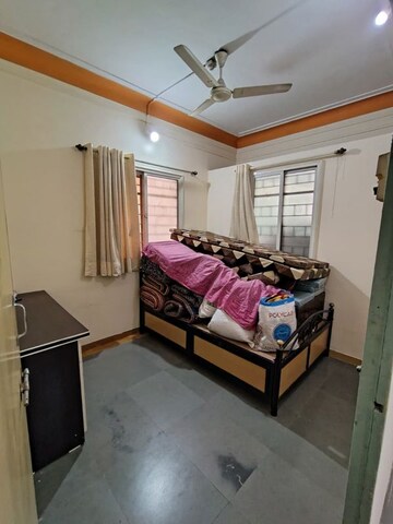 Bedroom in 1 BHK Apartment at Kharadi – for Rent