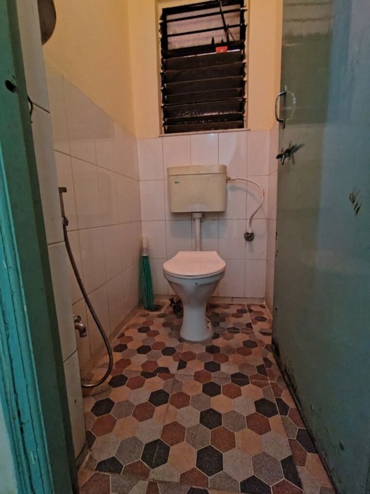 Bathroom, kharadi 1 Bedroom 600 Sq.Ft. Apartment In Kharadi Pune 9753343