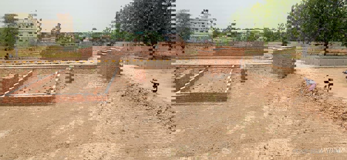 Plot For Sale in Sector 26