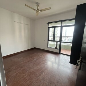 Room in 2 BHK Apartment at Eldeco Aamantran, Sector 119 – for Rent