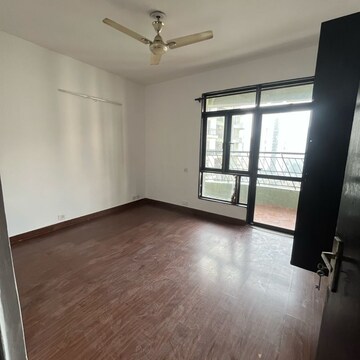 Room in 2 BHK Apartment at Eldeco Aamantran, Sector 119 – for Rent