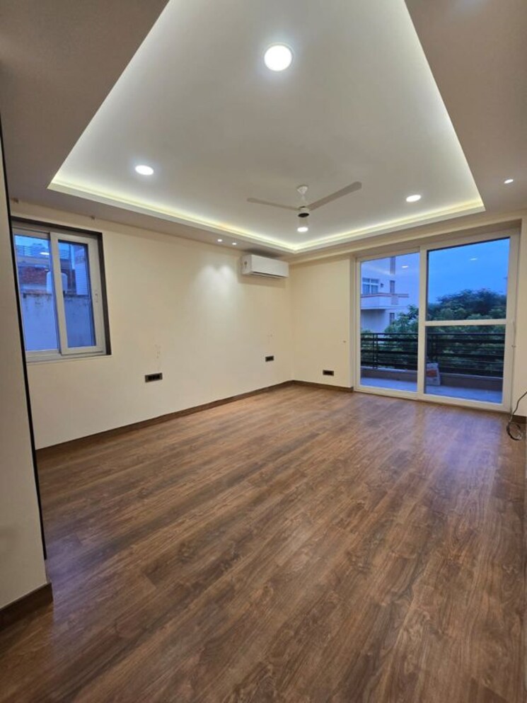 Room, dlf-the-icon 4 Bedroom 2810 Sq.Ft. Apartment In Dlf Phase V Gurgaon 9753639