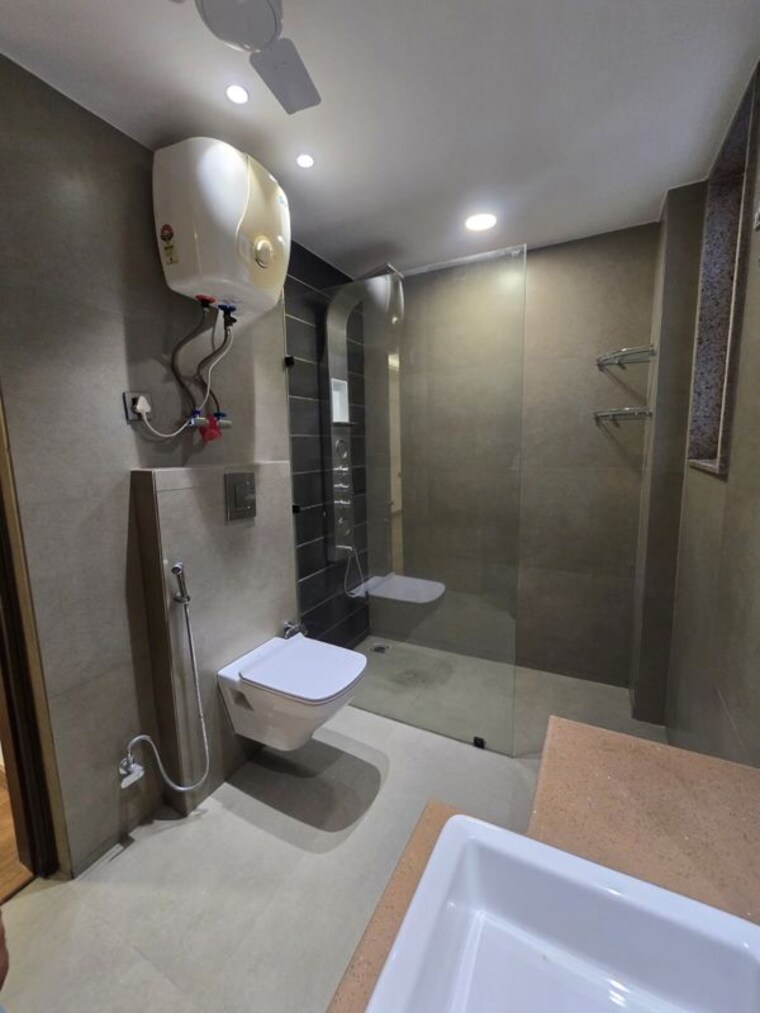 Living Room, dlf-the-icon 4 Bedroom 2810 Sq.Ft. Apartment In Dlf Phase V Gurgaon 9753639