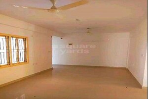Building Lobby in 1.5 BHK Builder Floor at Marathahalli – for Rent