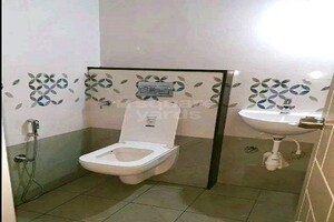 Bathroom in 1.5 BHK Builder Floor at Marathahalli – for Rent