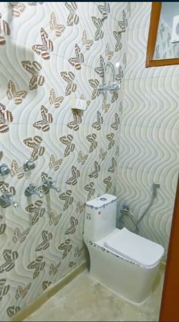 Bathroom in 2 BHK Builder Floor at Rohini Sector 7 – for Rent