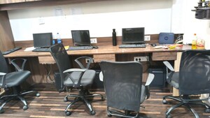  Office Space For Rent in Malad West