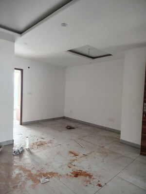 Room in 3 BHK Builder Floor at Dhakoli – for Sale