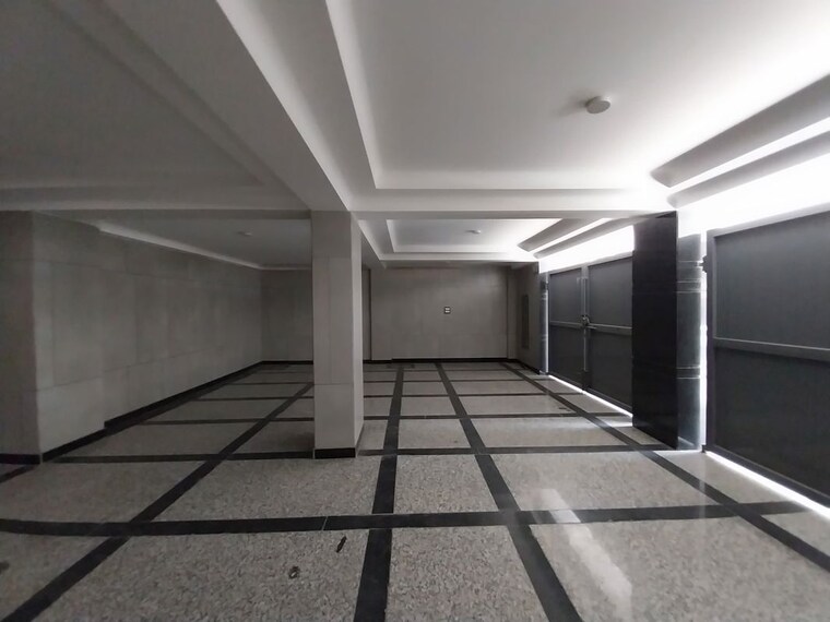 undefined, naraina 4 Bedroom 300 Sq.Yd. Builder Floor In Naraina Delhi 9753160