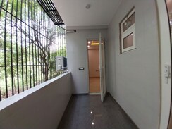 4 BHK + Servant Room Builder Floor For Sale in Naraina
