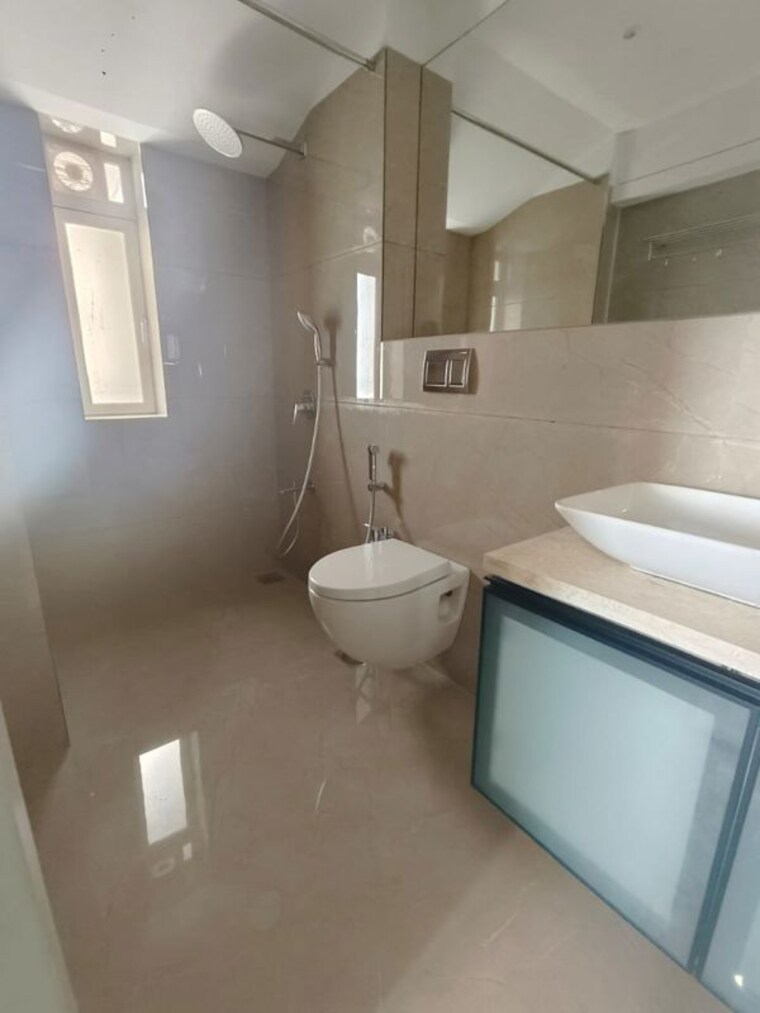 Bathroom, neelam-apartments 3 Bedroom 1500 Sq.Ft. Apartment In Bandra West Mumbai 9753904
