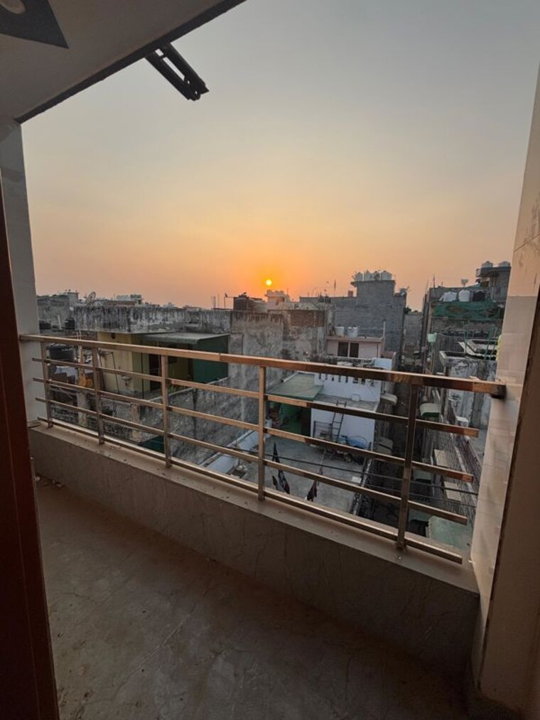 Balcony, vipin garden 2 Bedroom 60 Acre Builder Floor In Vipin Garden Delhi 9754083