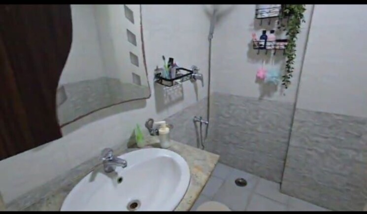 Bathroom, hrbr layout 2 Bedroom 1050 Sq.Ft. Builder Floor In Hrbr Layout Bangalore 9754028