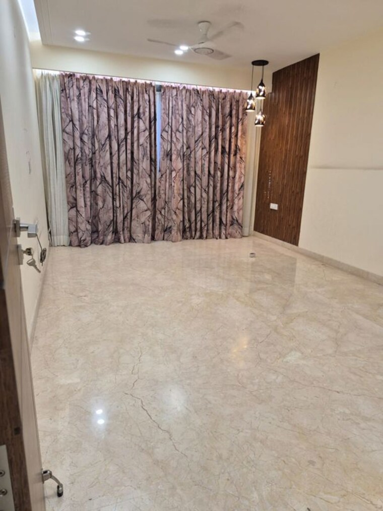 Room, dlf-beverly-park-ii 3.5 Bedroom 3011 Sq.Ft. Apartment In Sector 25 Gurgaon 9754143