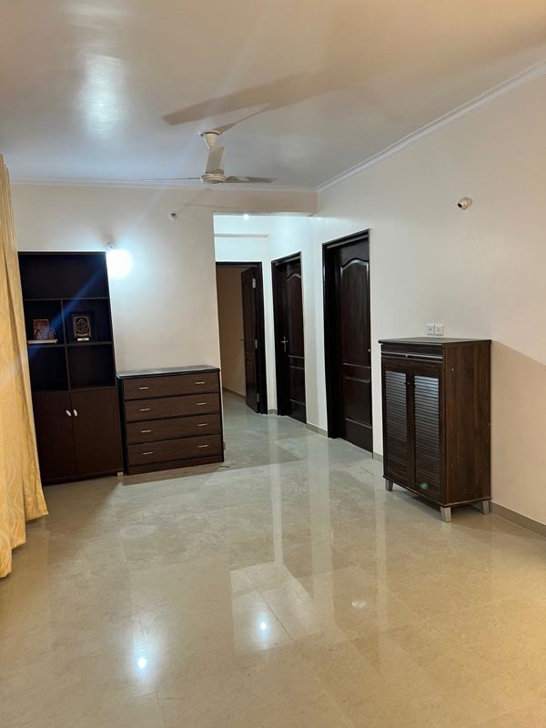 3.5 BHK 1750 Sq.Ft. Apartment in Omaxe R2