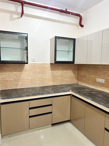Kitchen in 3.5 BHK Apartment at Omaxe R2, Gomti Nagar – for Rent