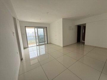 Room in 3 BHK Apartment at Kanchan Osian One and Only, Koregaon Park – for Rent