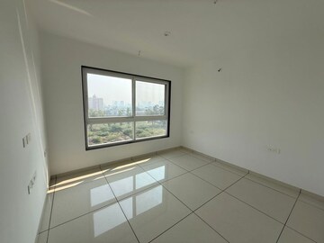 Room in 3 BHK Apartment at Kanchan Osian One and Only, Koregaon Park – for Rent