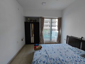 Bedroom in 4 BHK Apartment at Sheth Avalon, Laxmi Nagar – for Rent